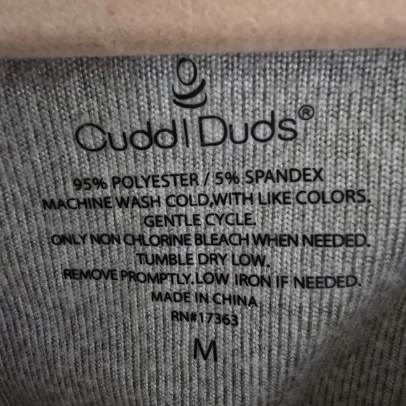 Cuddl Duds PJ Set Medium NWOT - Picture 2 of 9